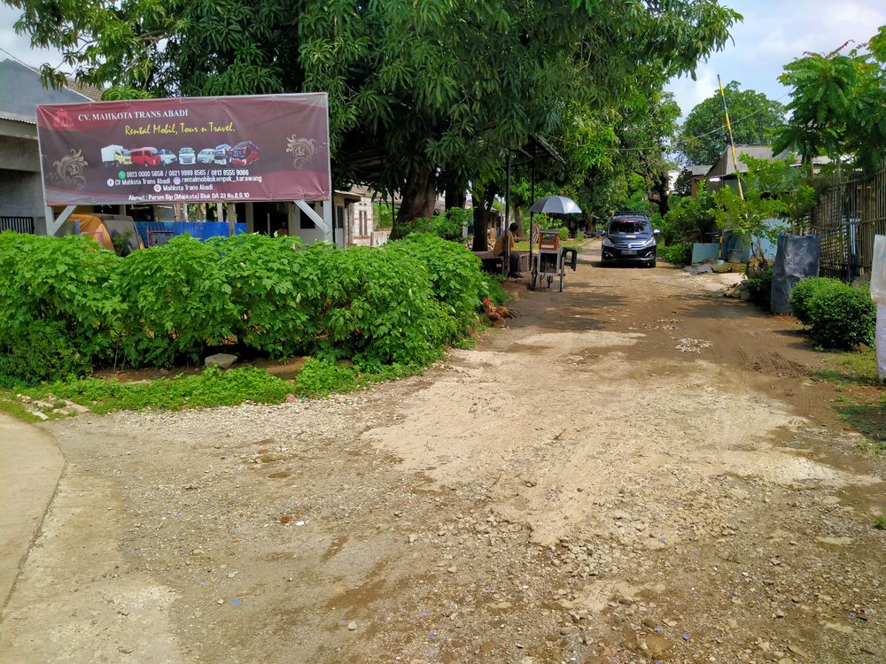 foto gerbang perumahan BUMI INDAH PESONA 4