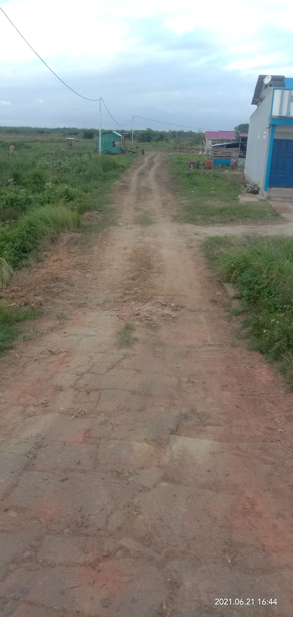 foto gerbang perumahan MBR GRIYA ELORA 1