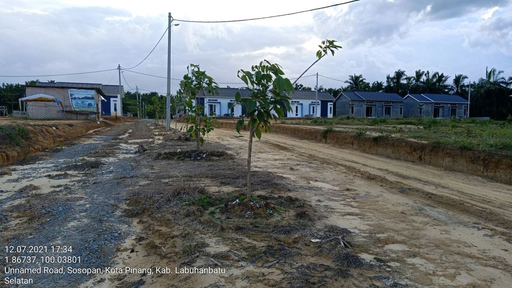foto gerbang perumahan ROYAL CATTLEYA