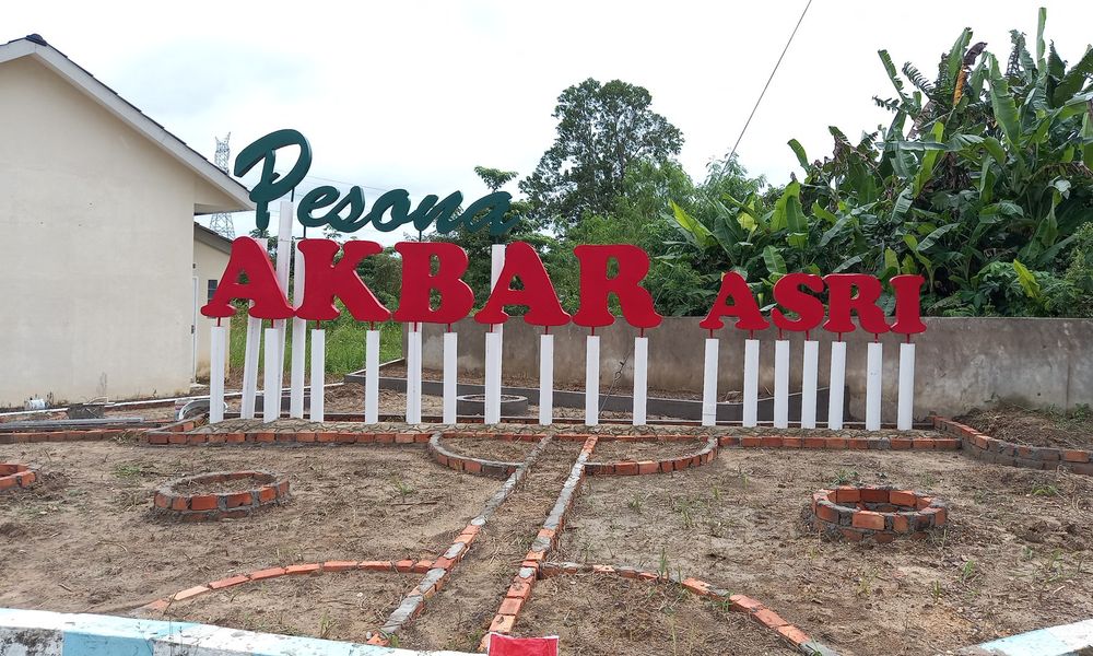 foto gerbang perumahan PESONA AKBAR ASRI 2