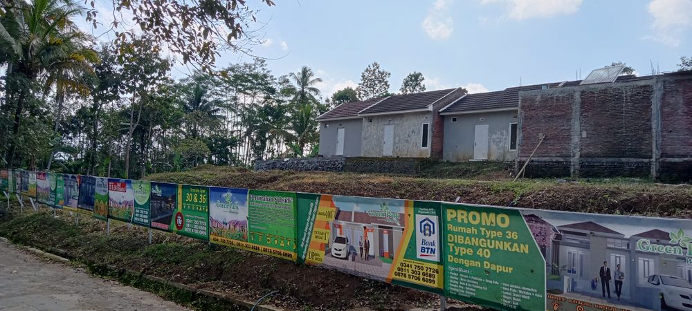 foto gerbang perumahan Green Park Wonokoyo II