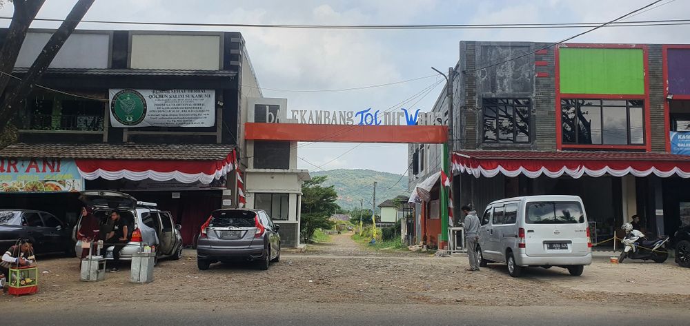foto gerbang perumahan Balekambang Tol Nirwana (TAHAP 2)