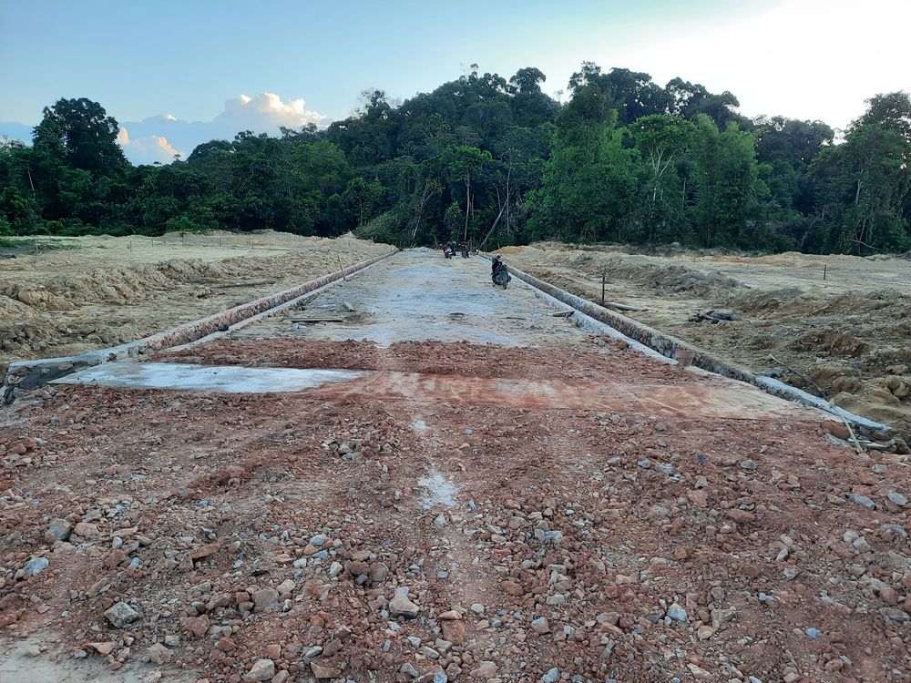 foto gerbang perumahan HALUOLEO GARDEN