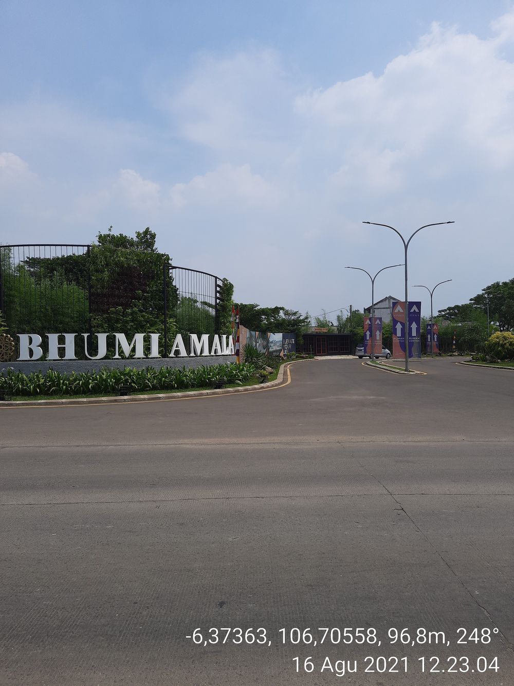 foto gerbang perumahan Perumahan Bhumi Amala