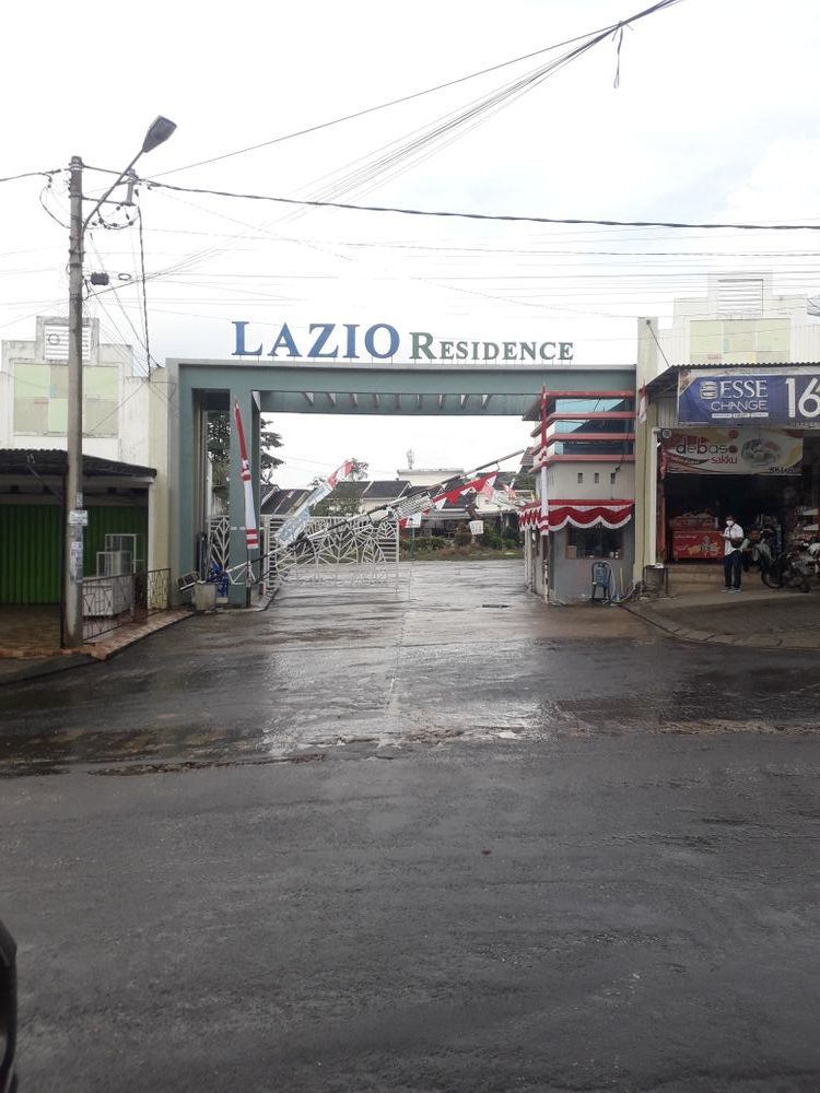 foto gerbang perumahan LAZIO RESIDENCE