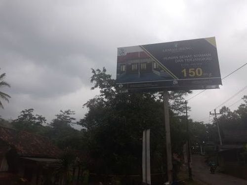 foto gerbang perumahan Lemahireng Residence