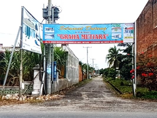 foto gerbang perumahan Graha Mutiara