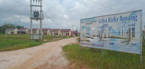 foto gerbang perumahan GRIYA RIZKY BORANG TAHAP 2