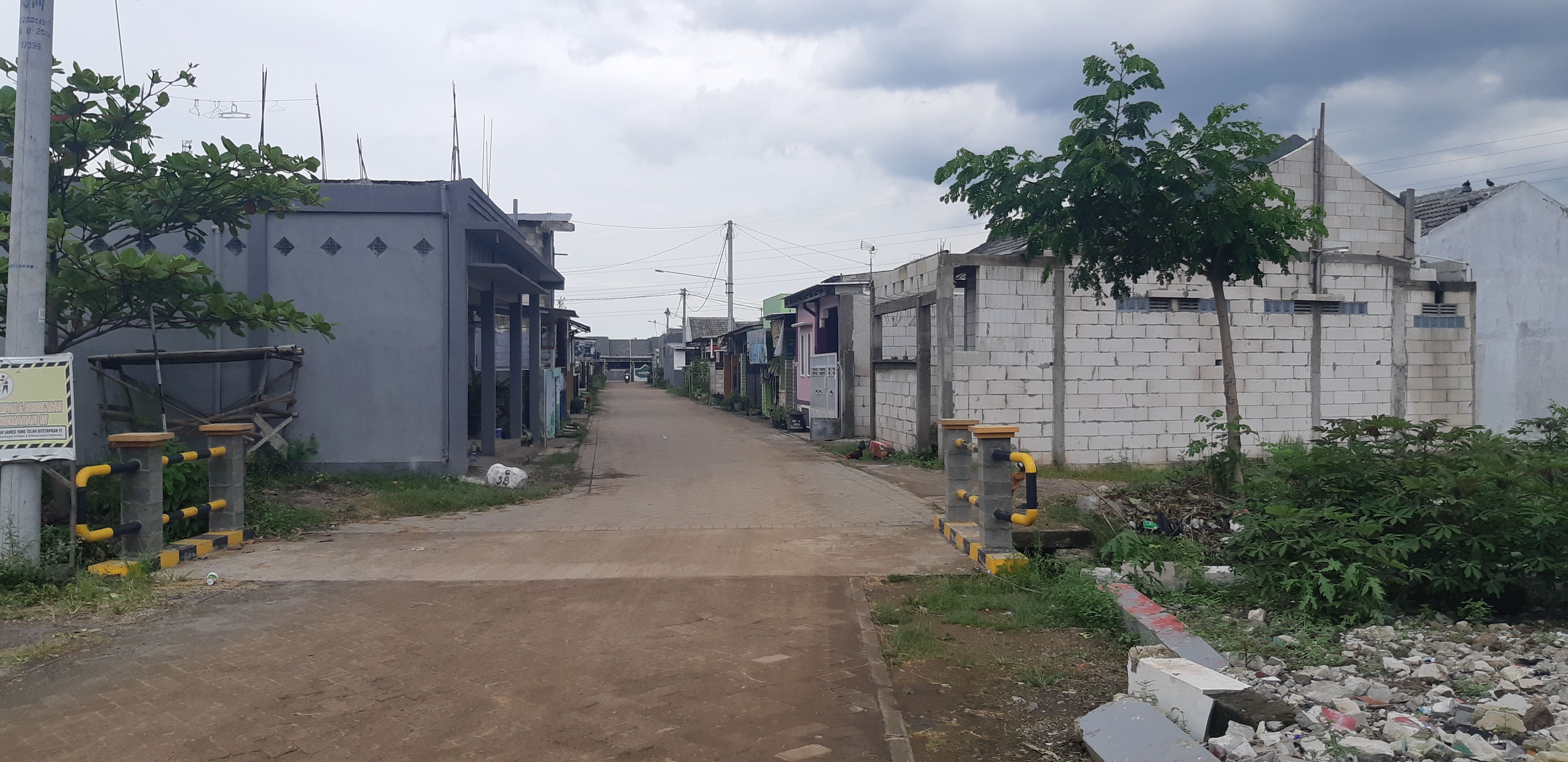 foto gerbang perumahan Perumahan yura land