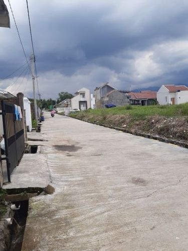 foto gerbang perumahan Aulia wanaraja