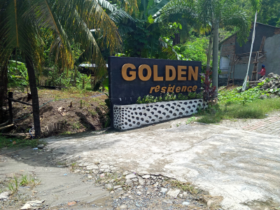 foto gerbang perumahan Perumahan Golden Residence