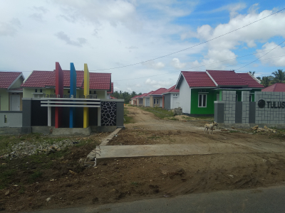 foto gerbang perumahan Taman Indah Kalfani