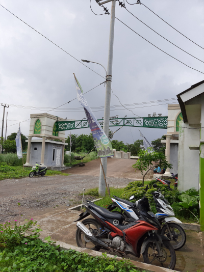 foto gerbang perumahan TAMAN RAHMANI