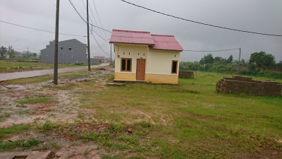 foto tampak rumah tipe RSH perumahan Padat Karya Mas 