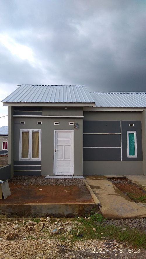 foto tampak rumah tipe 36 perumahan Padaelo Regency