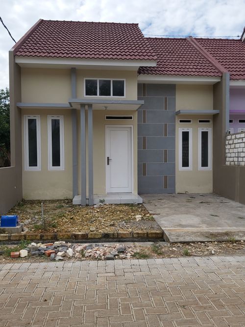 foto tampak rumah tipe 40 perumahan GRIYA KESAMBI II