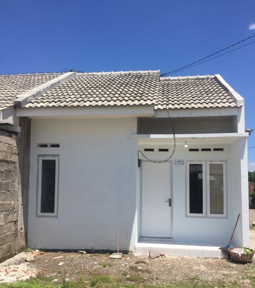 foto tampak rumah tipe 30/60 perumahan PURI KARTIKA