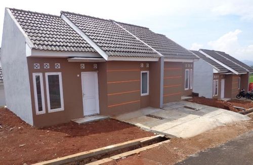 foto tampak rumah tipe 36/84 Lama perumahan Perumnas Pondok Indah Cianjur