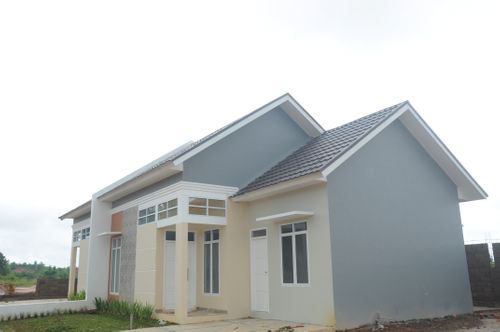 foto tampak rumah tipe MAWAR perumahan SUKOMORO CITY
