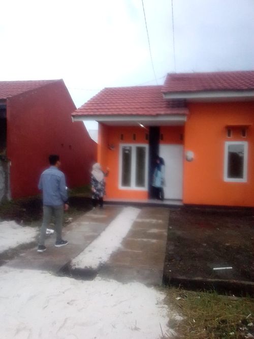 foto tampak rumah tipe RST.36/120 perumahan Bumi Palangka III