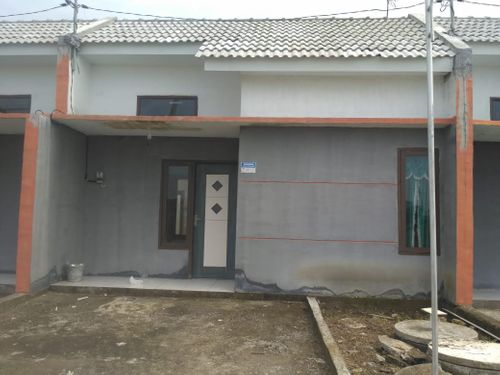 foto tampak rumah tipe 33/66 perumahan D Merakmas