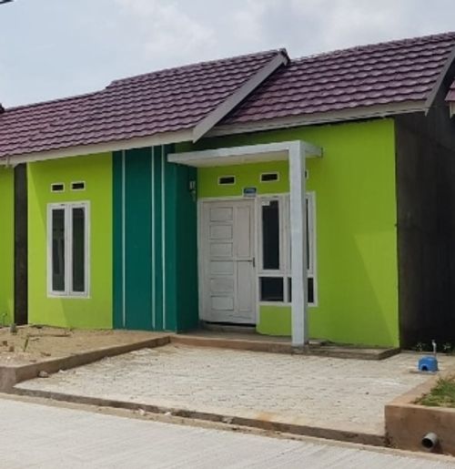 foto tampak rumah tipe 36/100 perumahan Teratai Merah