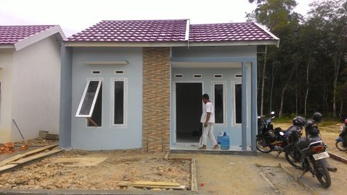 foto tampak rumah tipe RSH perumahan FAANZA MENDALO RESIDENCE
