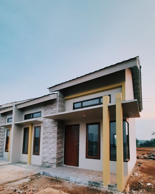 foto tampak rumah tipe 36 perumahan Khalana Residence