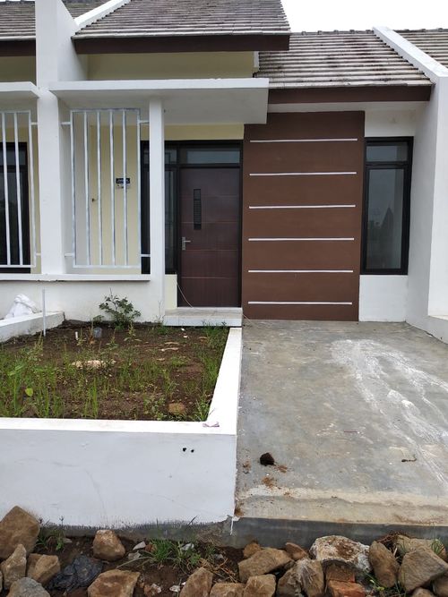 foto tampak rumah tipe Standart perumahan Griya Garuda Regency