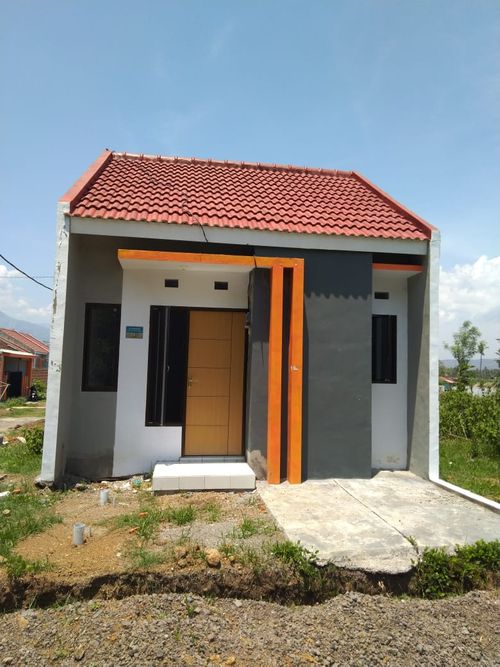 foto tampak rumah tipe 30 perumahan PERMATA BATAAN