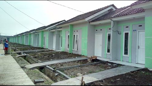 foto tampak rumah tipe Arjuna perumahan DE'KERATON