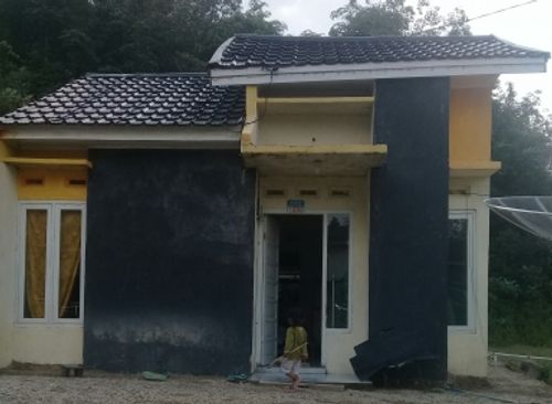 foto tampak rumah tipe RSH 36 Tapak perumahan TAMBANG BARU