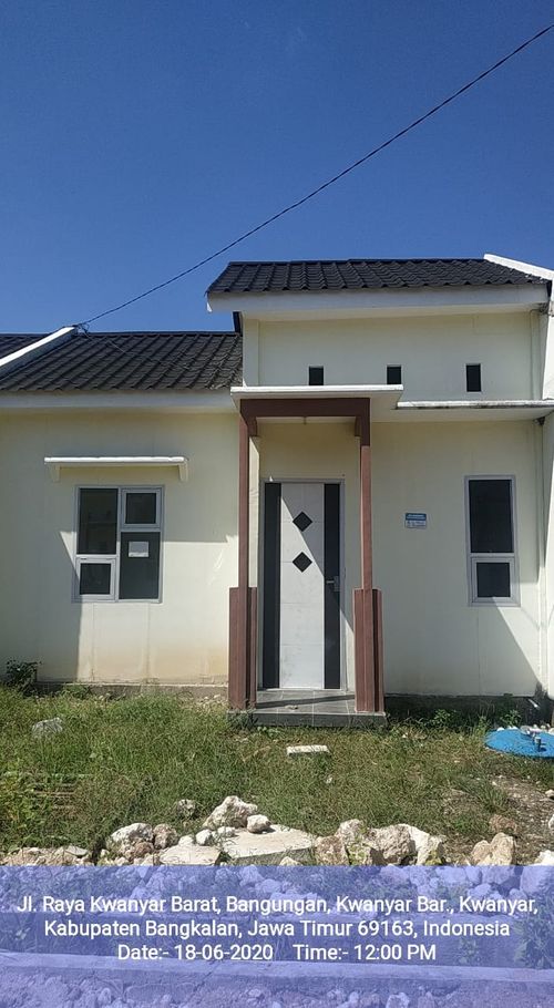 foto tampak rumah tipe standard perumahan KWANYAR INDAH RESIDENCE