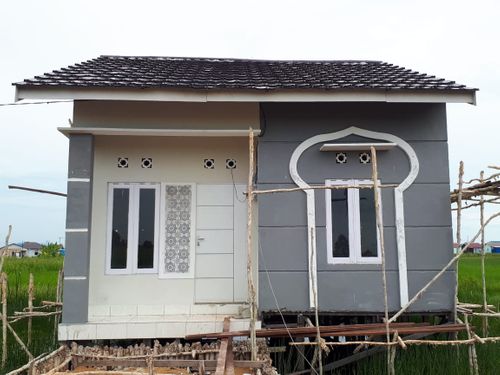 foto tampak rumah tipe Pesona Premium 1 perumahan PESONA BERLIAN
