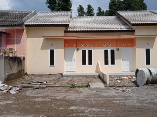 foto tampak rumah tipe Subsidi klt pojok XVII perumahan Bumi Sumberjo Asri 