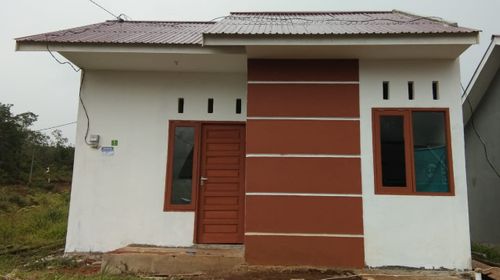 foto tampak rumah tipe Rumah Tapak perumahan Graha Permata Sendawar