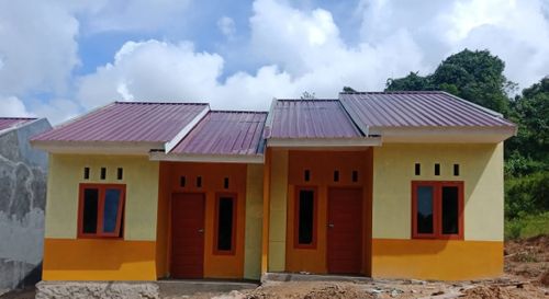 foto tampak rumah tipe Sejahtera Tapak perumahan Villa Alga Mas