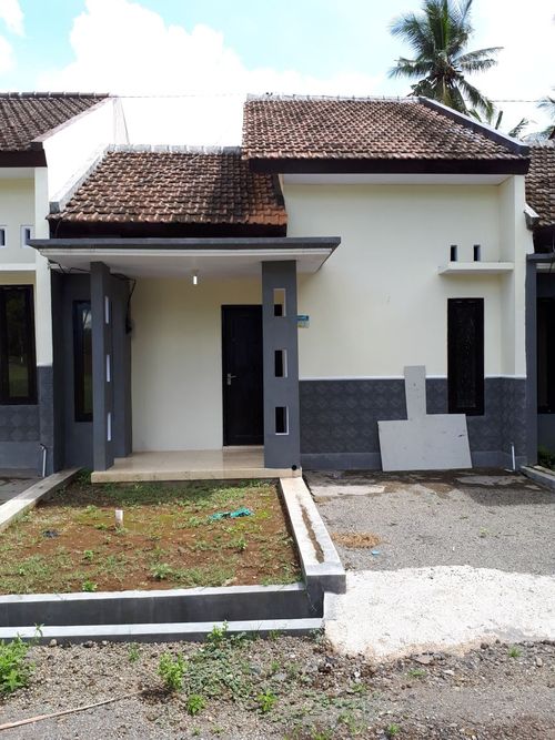 foto tampak rumah tipe anggrek perumahan Puri Rahayu