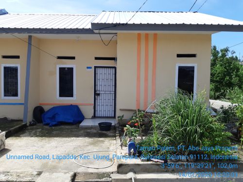 foto tampak rumah tipe Rumah Tapak perumahan Taman Palem