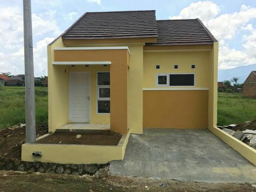 foto tampak rumah tipe T-36 perumahan Kampoeng Hijrah Residence