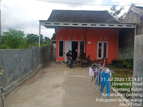 foto tampak rumah tipe 36/72 perumahan GRAHA ROGOJAMPI INDAH