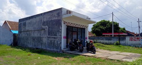 foto tampak rumah tipe TOKO perumahan GRAHA ROGOJAMPI INDAH