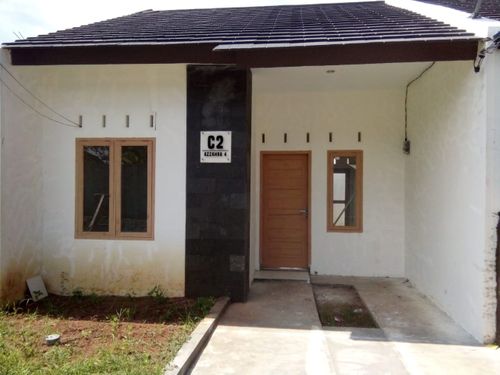 foto tampak rumah tipe 36/72 perumahan GRIYA AZZAHRA 4