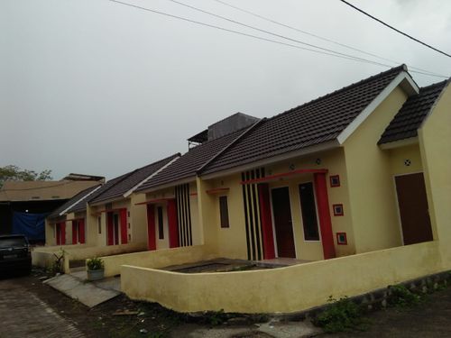 foto tampak rumah tipe 36/80 perumahan Puri Buana Asri