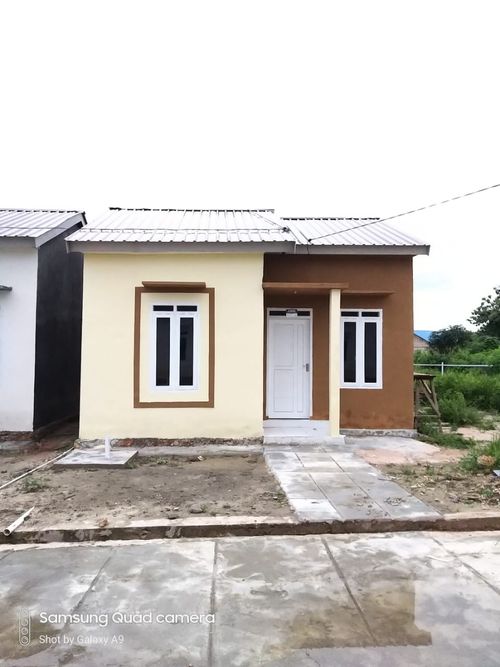 foto tampak rumah tipe 36 perumahan DEWI BUNGA LAND