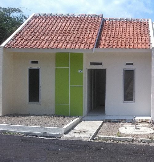 foto tampak rumah tipe RST 27/60 (TENGAH) HEBEL perumahan Jeruksawit Permai 159 Unit