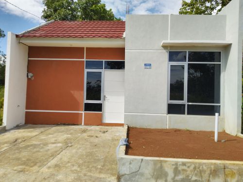 foto tampak rumah tipe 36 perumahan Teluk Keminte Regency
