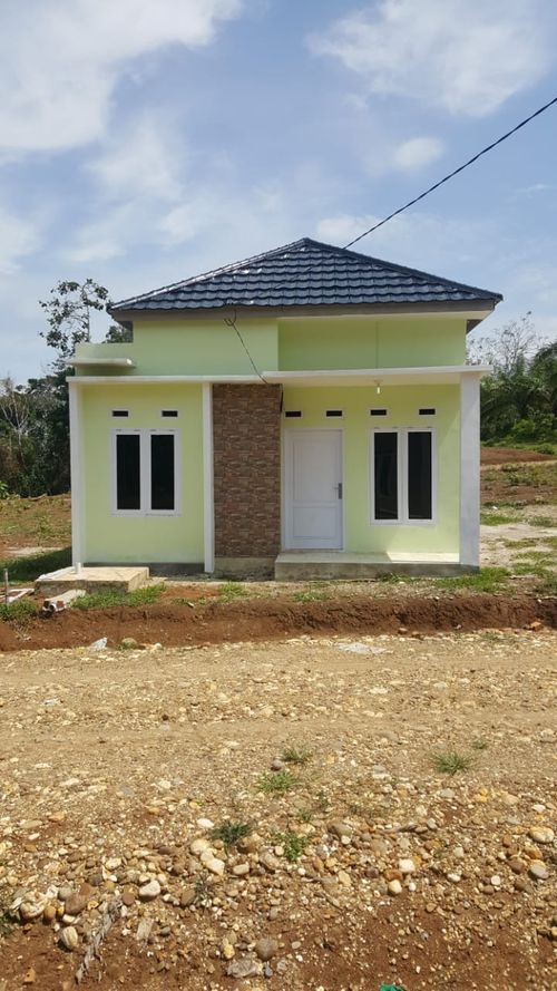 foto tampak rumah tipe 36/120 perumahan Athalla Residence