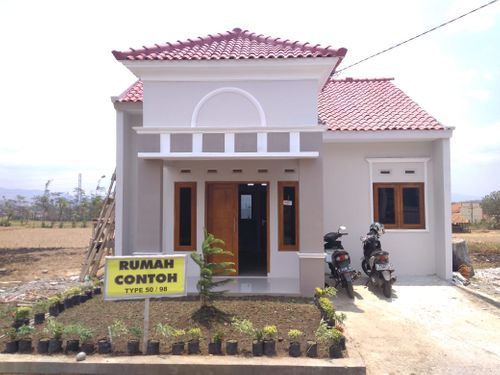 foto tampak rumah tipe 50/98 perumahan Permata Indah