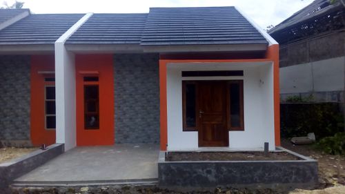 foto tampak rumah tipe 36/60 perumahan Mutiara sukaresik